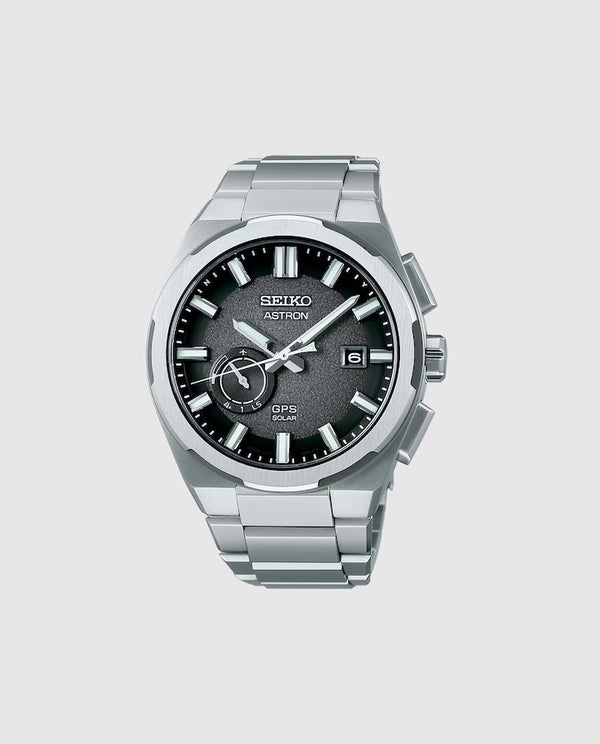 Reloj de hombre astron ssj025j1 de titanio y correa plateada